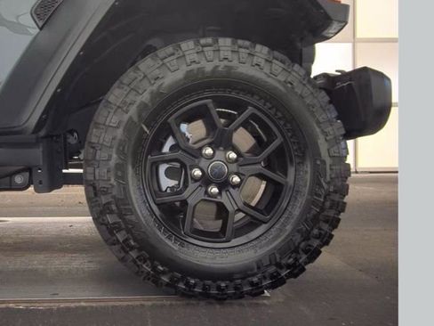 Used 2025 Jeep Wrangler Unlimited Sport S 4xe AWD/4WD image 22