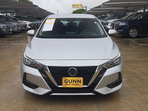 Used 2020 Nissan Sentra SV w/ Trunk Package FWD image 8