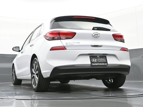 Used 2019 Hyundai Elantra GT image 36