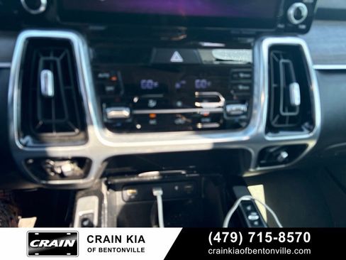 Certified 2021 Kia Sorento SX Prestige AWD/4WD image 21
