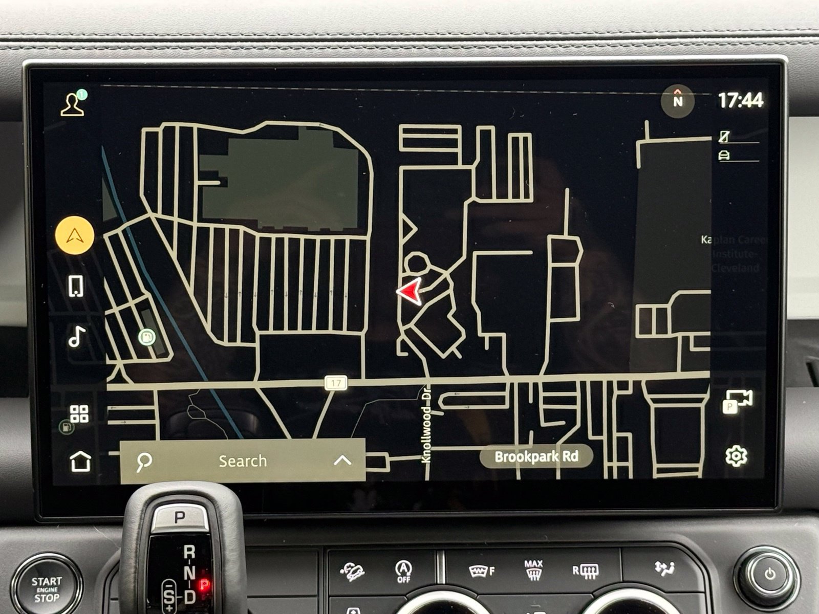New 2026 Land Rover Defender 110 X-Dynamic SE AWD/4WD image 21