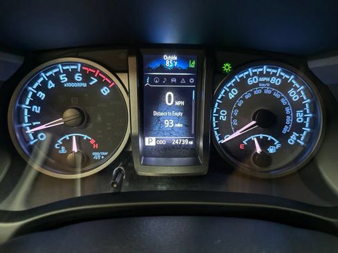 Used 2023 Toyota Tacoma TRD Sport w/ Advanced Technology Package AWD/4WD image 25