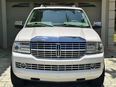Used 2014 Lincoln Navigator 2WD image 27