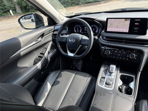 Used 2025 INFINITI QX60 Luxe w/ Vision Package image 17