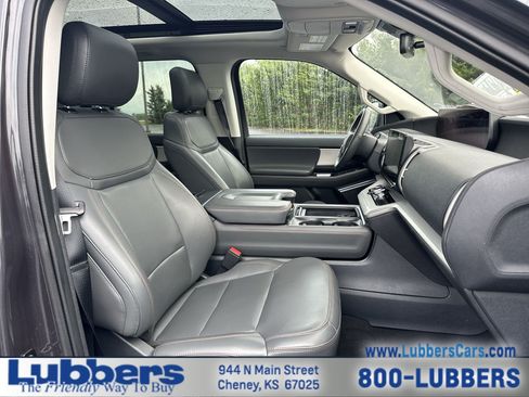 Used 2025 Ford Expedition Max Active AWD/4WD image 25