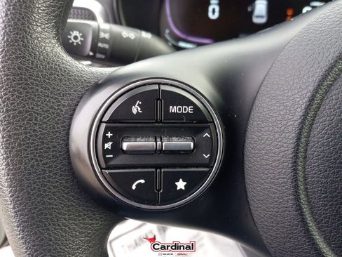 Used 2023 Kia Soul LX w/ LX Technology Package image 22