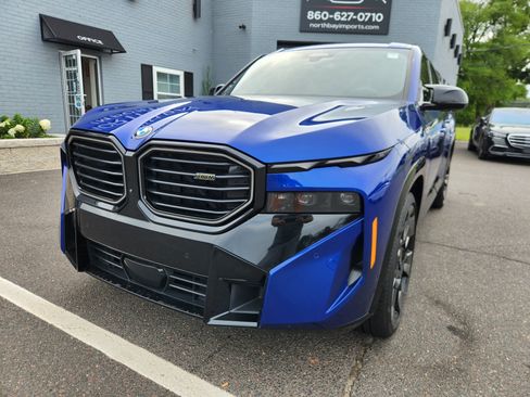 Used 2024 BMW XM AWD/4WD image 3