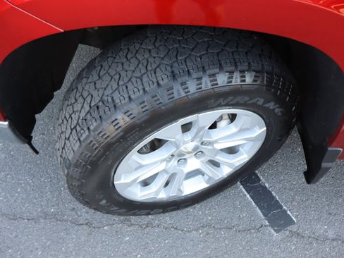 Used 2023 Chevrolet Silverado 1500 LTZ w/ Z71 Off-Road Package AWD/4WD image 41