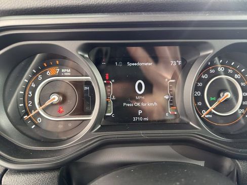 Used 2024 Jeep Wrangler Unlimited Sport AWD/4WD image 18