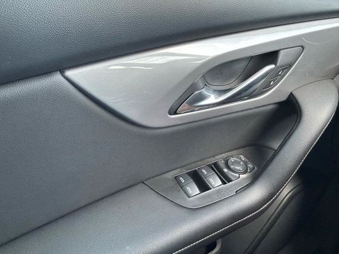 Used 2025 Chevrolet Blazer LT FWD image 28
