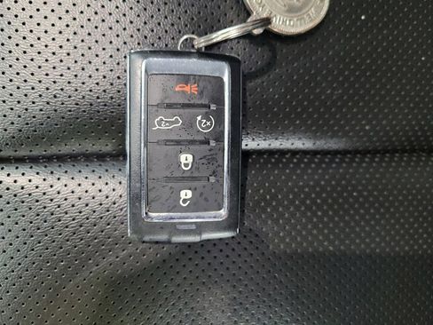 Used 2023 Jeep Grand Cherokee 4WD 4xe w/ Luxury Tech Group II image 32