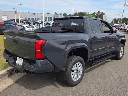 New 2026 Toyota Tacoma SR5 RWD image 12