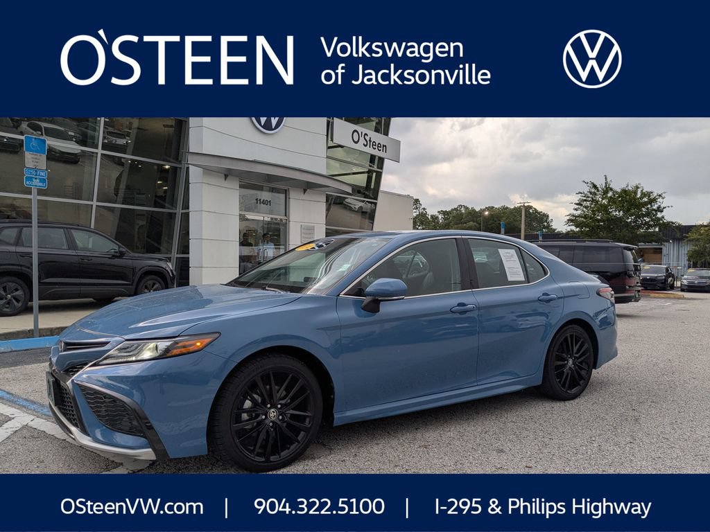 Used 2024 Toyota Camry XSE FWD image 1