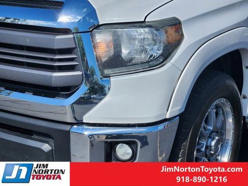 Used 2014 Toyota Tundra SR5 AWD/4WD image 11