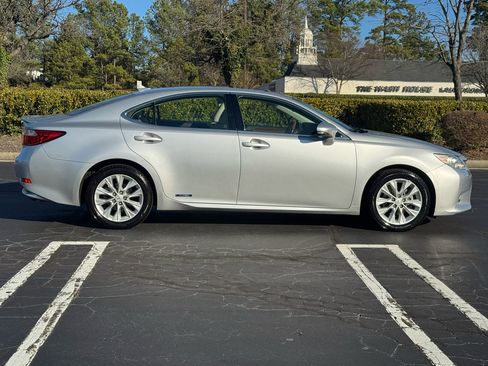 Used 2013 Lexus ES 300h image 5