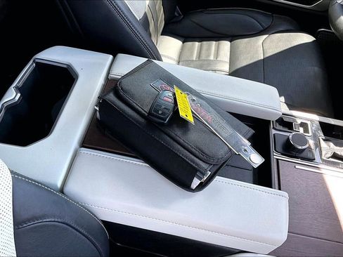 Used 2023 Toyota Tundra Capstone image 36