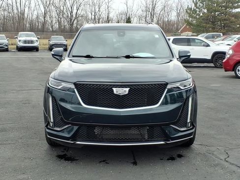 Used 2024 Cadillac XT6 Sport w/ Technology Package AWD/4WD image 2