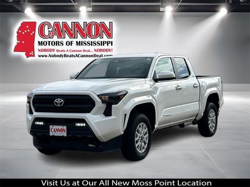 Used 2024 Toyota Tacoma image 1