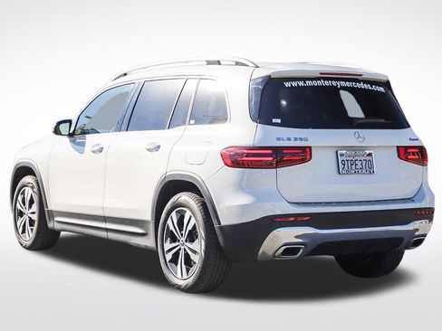 Certified 2025 Mercedes-Benz GLB 250 4MATIC image 7