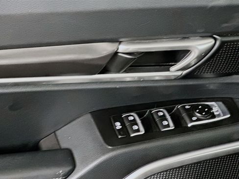 Used 2025 Kia Telluride S image 15