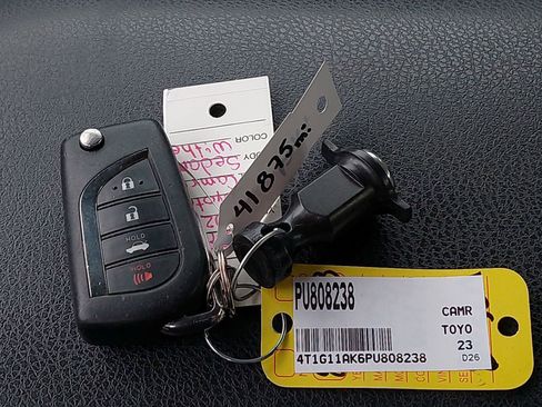 Used 2023 Toyota Camry SE image 13