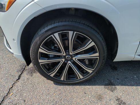 Used 2023 Volvo XC60 B5 Ultimate w/ Climate Package AWD/4WD image 10