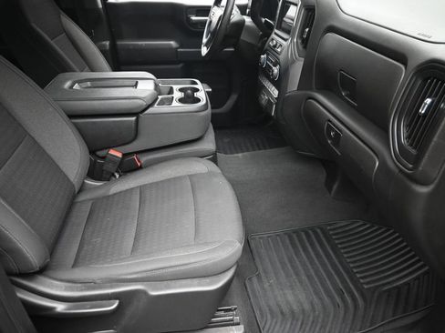 Used 2022 Chevrolet Silverado 1500 Custom RWD image 9