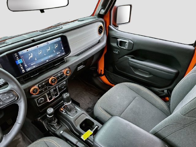 Used 2025 Jeep Wrangler Unlimited Sport AWD/4WD image 23