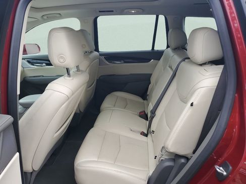Used 2020 Cadillac XT6 Premium Luxury FWD image 9