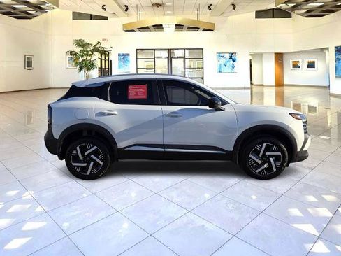 Certified 2026 Nissan Kicks SV FWD image 5