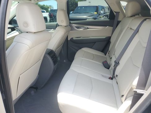 Used 2021 Cadillac XT5 Premium Luxury FWD image 13