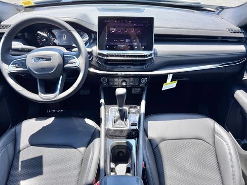 New 2026 Jeep Compass Latitude AWD/4WD image 11