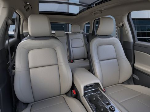 New 2026 Lincoln Corsair Reserve w/ Jet Appearance Package FWD image 10