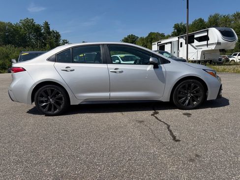 Used 2024 Toyota Corolla SE FWD image 6