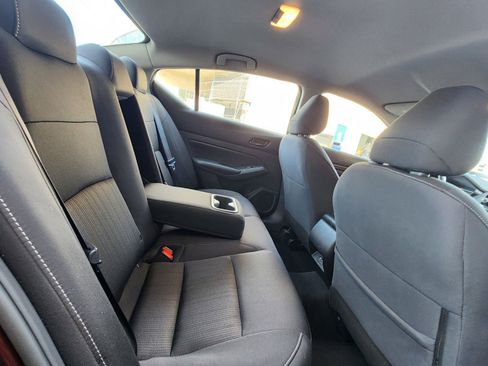 Used 2024 Nissan Altima 2.5 SV FWD image 21