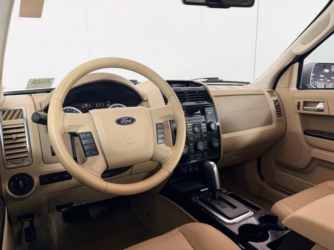 Used 2010 Ford Escape Limited image 15