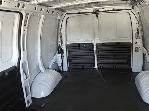 New 2025 Chevrolet Express 2500 Work Van w/ Driver Convenience Package image 9