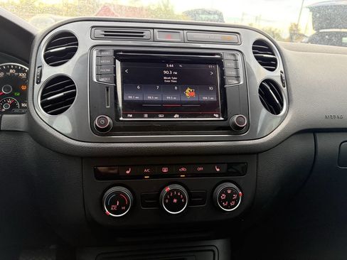 Used 2017 Volkswagen Tiguan Wolfsburg Edition image 24