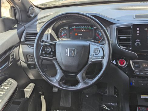 Used 2022 Honda Pilot Black Edition image 14