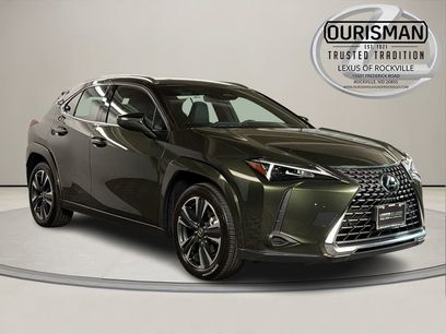 Certified 2025 Lexus UX 300h AWD w/ Accessory Package (Z1)