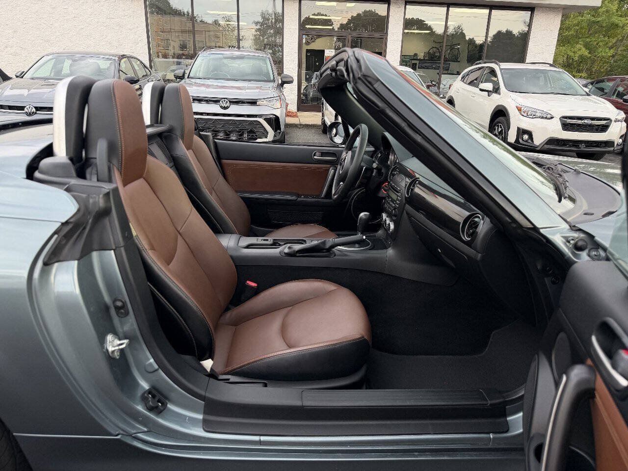 Used 2013 MAZDA MX-5 Miata Grand Touring RWD image 17