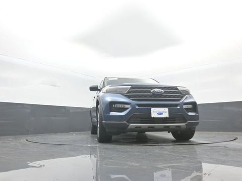 Certified 2020 Ford Explorer XLT w/ Equipment Group 202A image 26