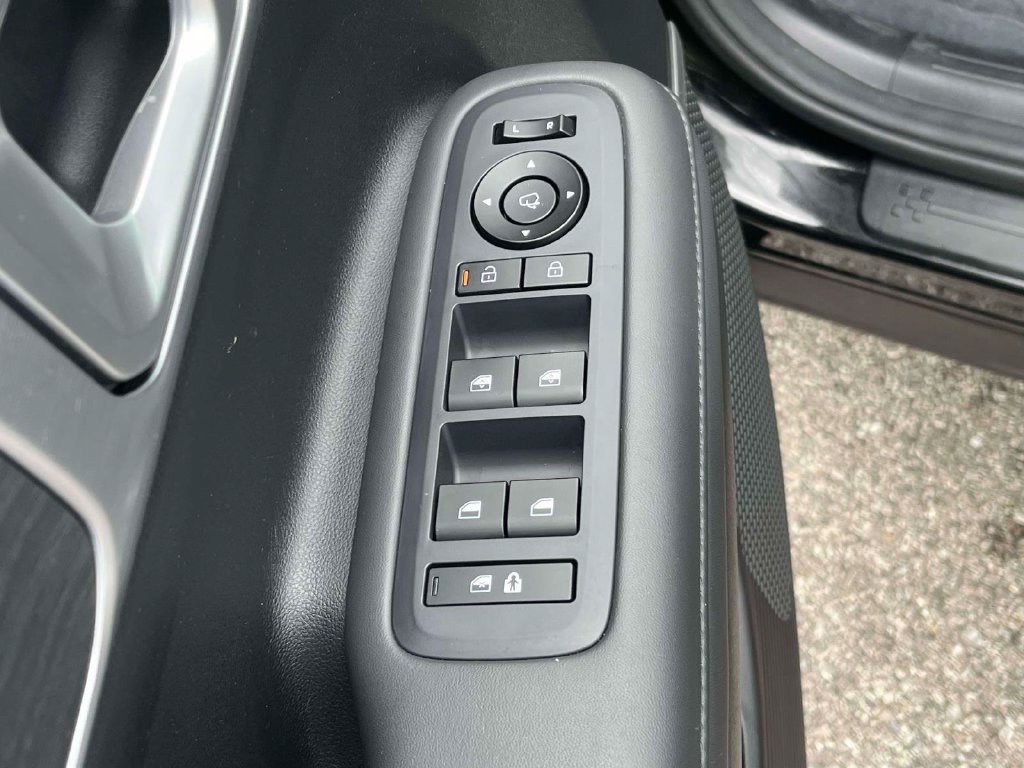 Used 2024 Hyundai Santa Fe Limited FWD image 14