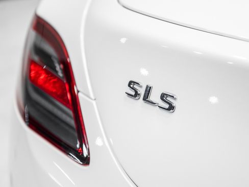 Used 2012 Mercedes-Benz SLS AMG Coupe image 12