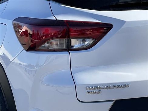 Used 2025 Chevrolet TrailBlazer LT image 6