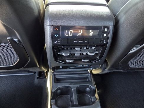 Certified 2025 Jeep Grand Cherokee L Limited w/ Black Appearance Package image 18