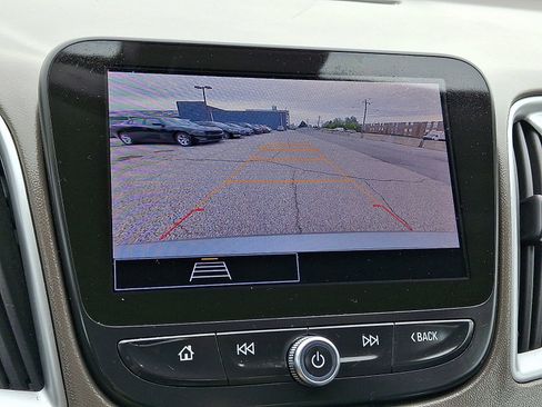 Used 2024 Chevrolet Malibu LT FWD image 17