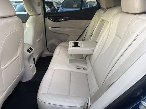 Used 2022 Buick Envision Essence w/ Safety Package image 22