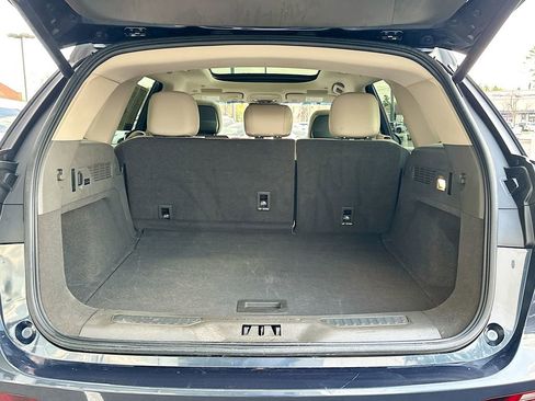 Used 2024 Lincoln Nautilus Reserve w/ Equipment Group 203A image 16