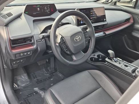 Certified 2025 Toyota Prius Plug-In Hybrid w/ Limited Premium Package FWD image 4